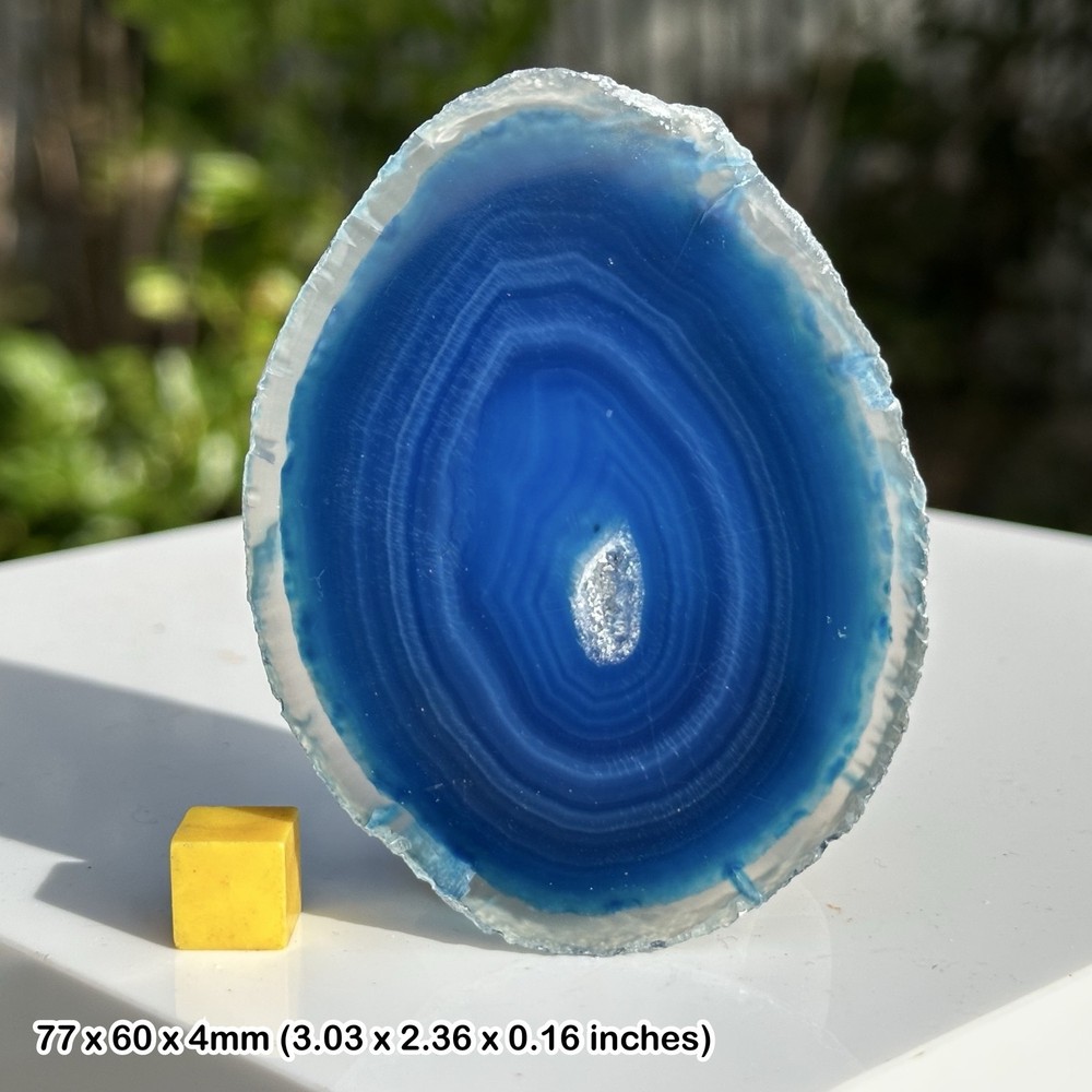 Agate slice for communication and expression