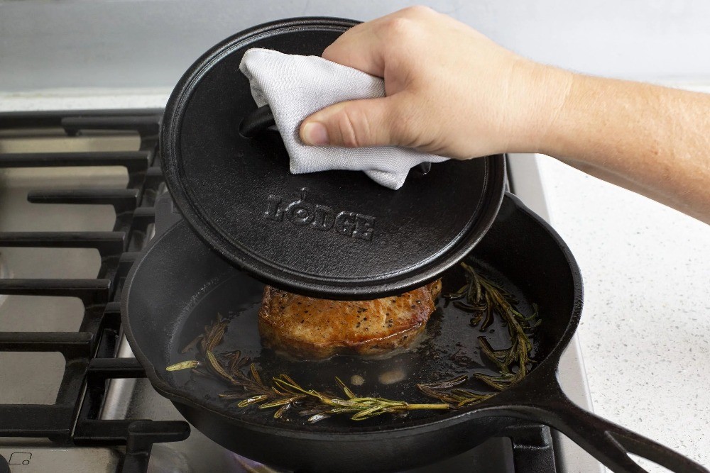 Seasoned Cast Iron 8" Round Grill Press