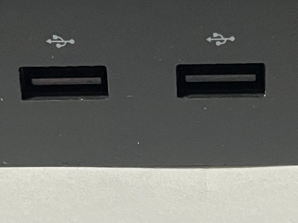 Microsoft 1661 Docking Station - Black