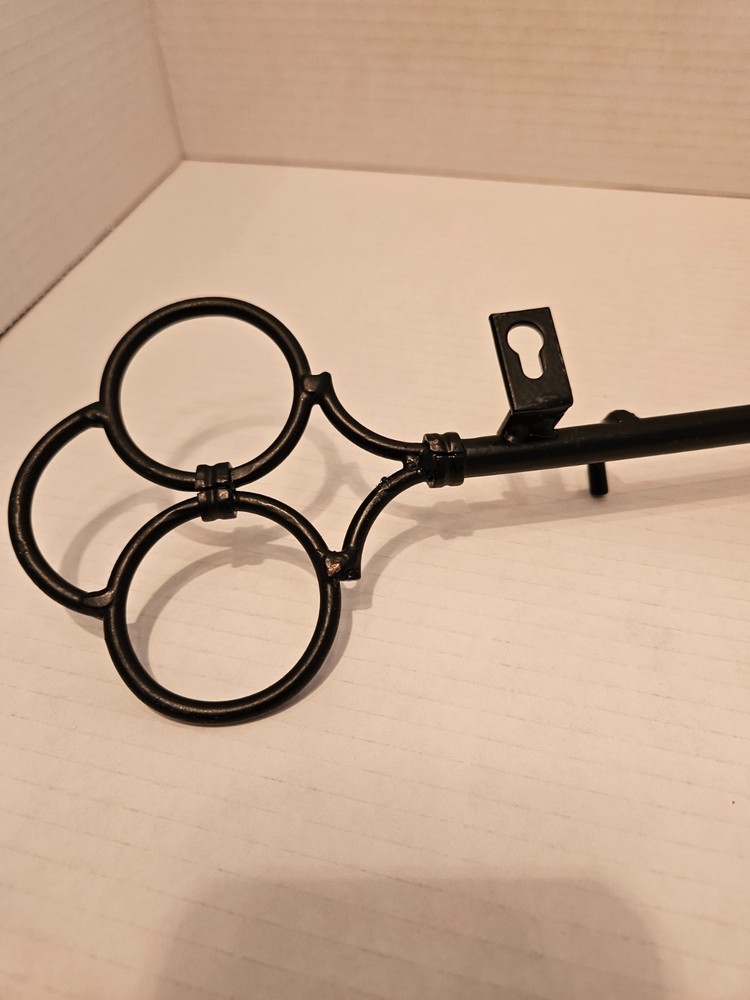 Cast Iron Skeleton Key Holder Three Hook Antique Rustic Primitive Style Replica