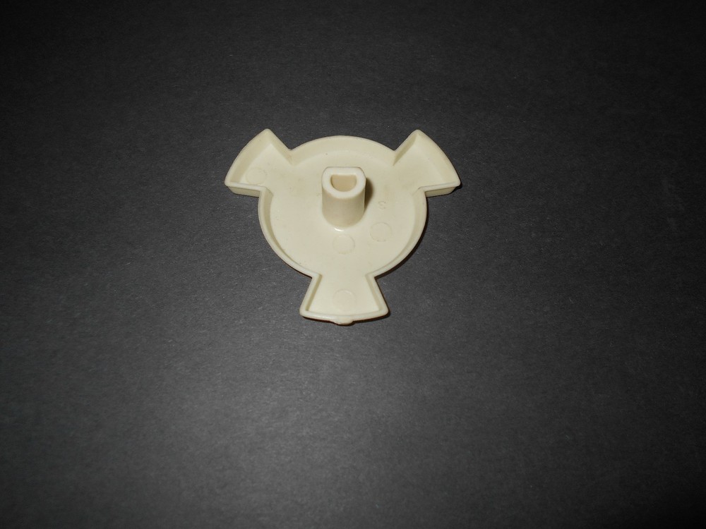 *TRAY SUPPORT FOR MICROWE BISQUE