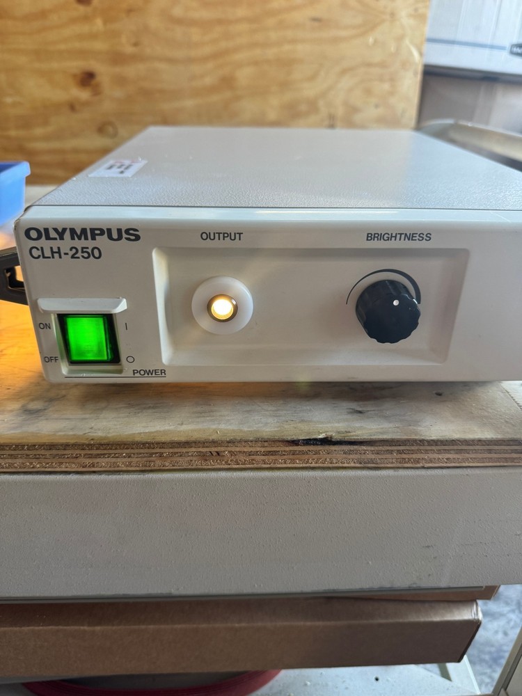 Olympus CLH-250 Light Source