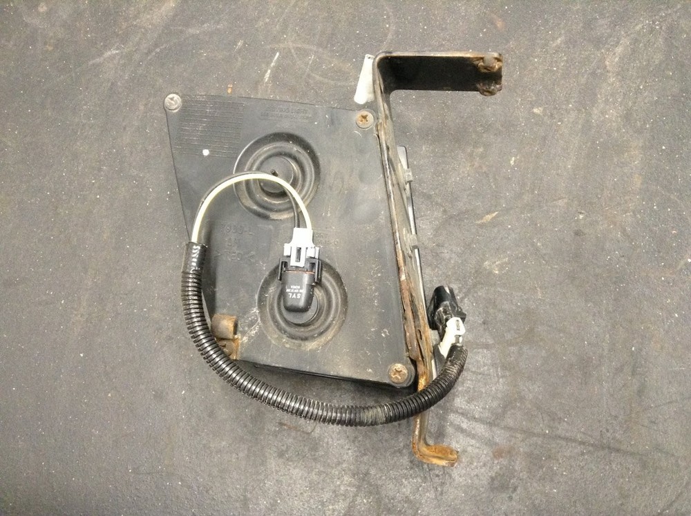 Volvo VNL Left/Driver Bumper Bracket - Used