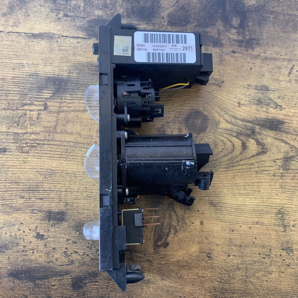 16242871 | GM OEM A/C TEMP CLIMATE CONTROL PANEL UNIT SWITCH BUTTONS