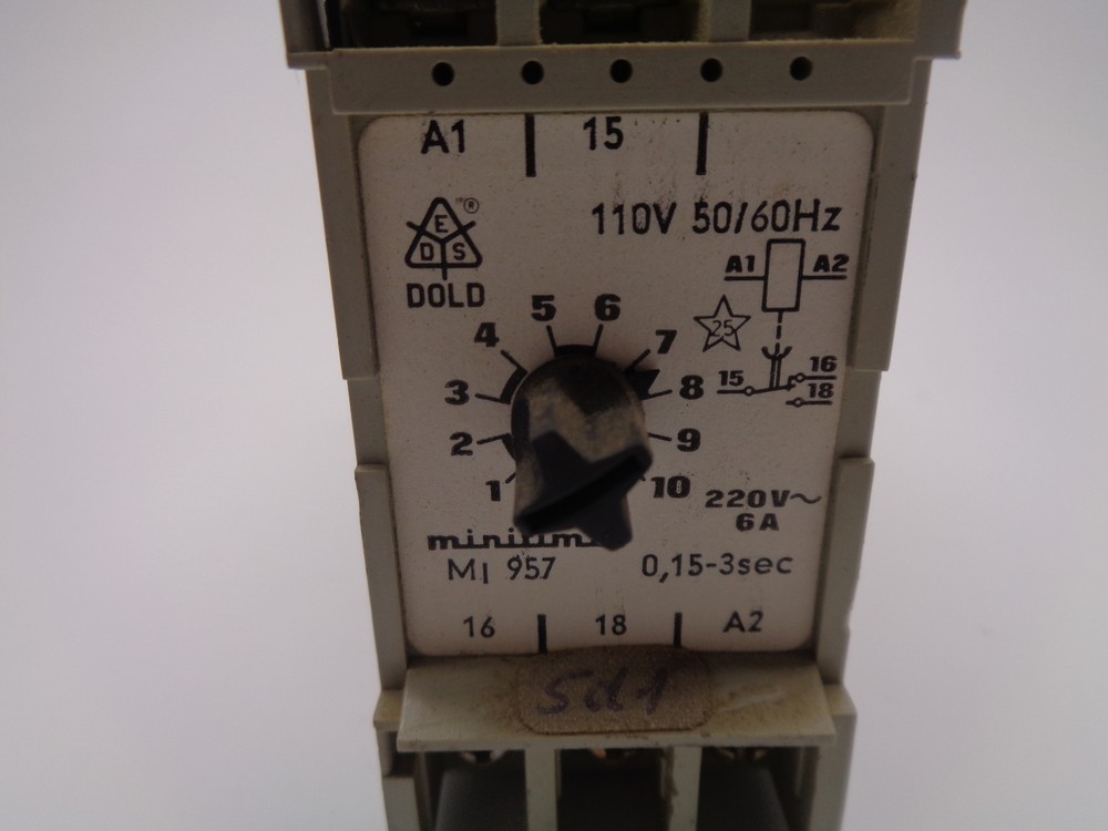 DOLD MI 957 TIME RELAY .15-3SEC NSNP