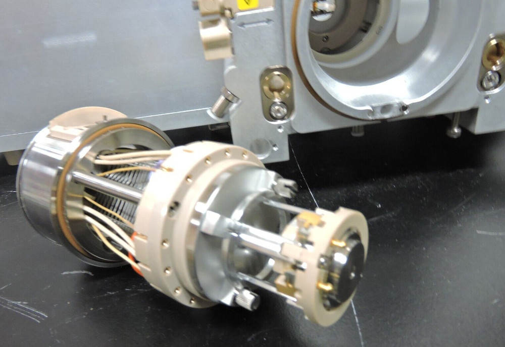 Thermo Orbitrap Ion Source Housing API Transfer HCD-SRIG Quadrupole Q1 Filter