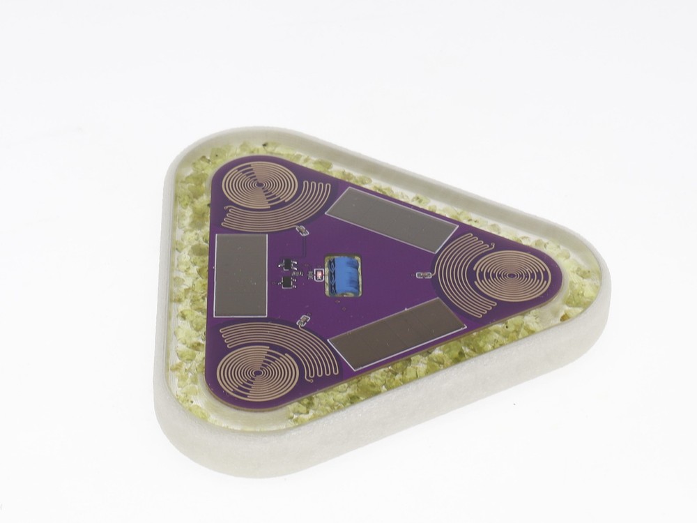 Solharmonix Peridot Energy triangular plate