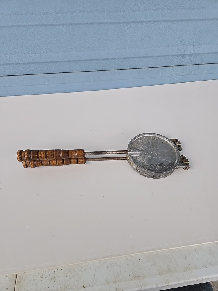 Vintage Campfire Waffle Cookie Maker
