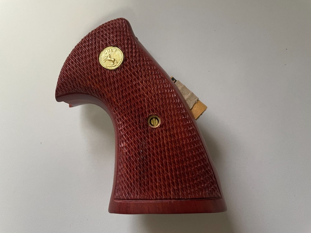 Gorgeous Hardwood Craft Grip for Colt Python (I, E Frame) Officer's Model Match