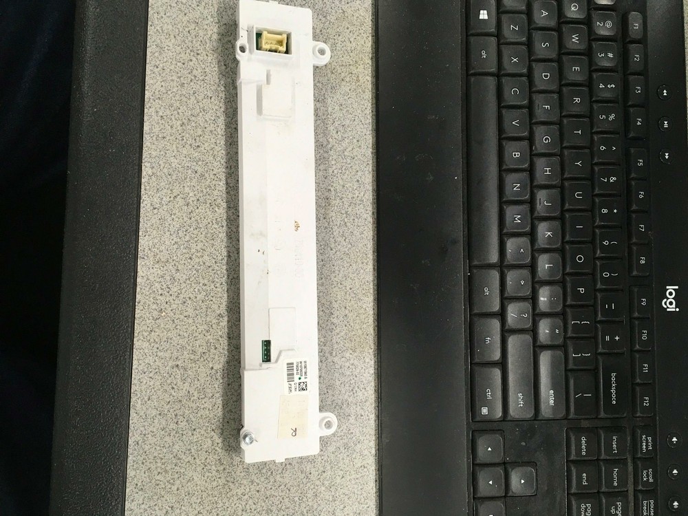 OEM Whirlpool Dishwasher User Interface Control part# w10671940 a