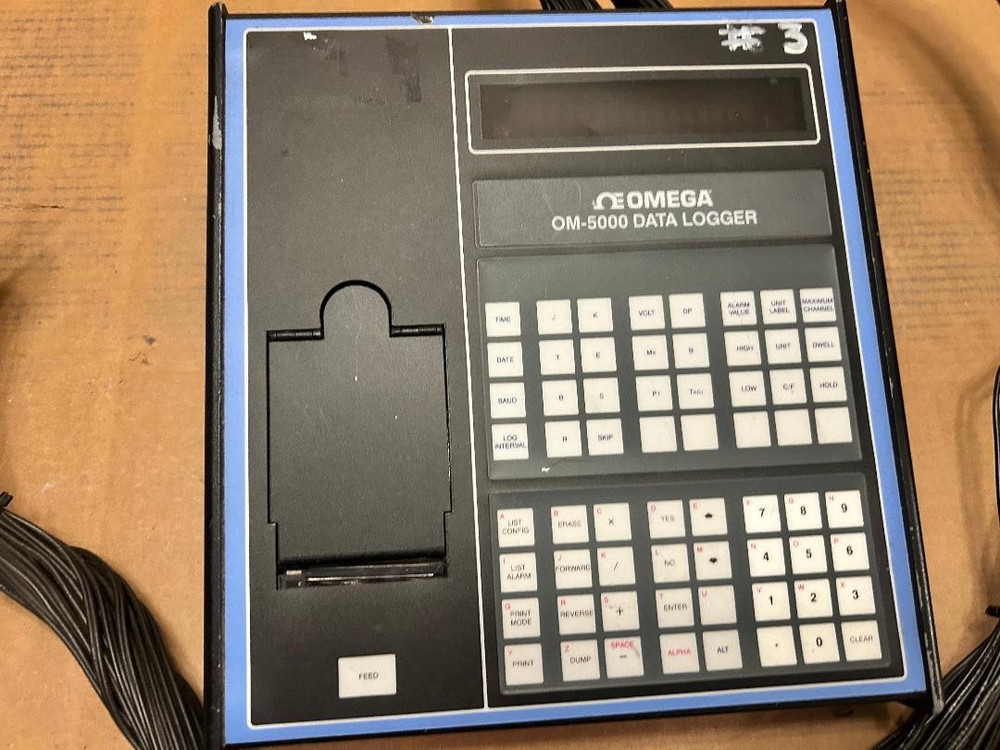 Omega OM-5000-TV Data Logger