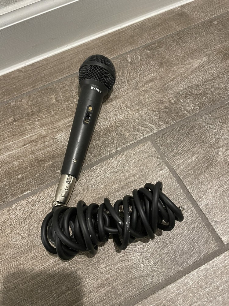 Dynex Uni-Directional Dynamic Microphone DX-M1111 with cable