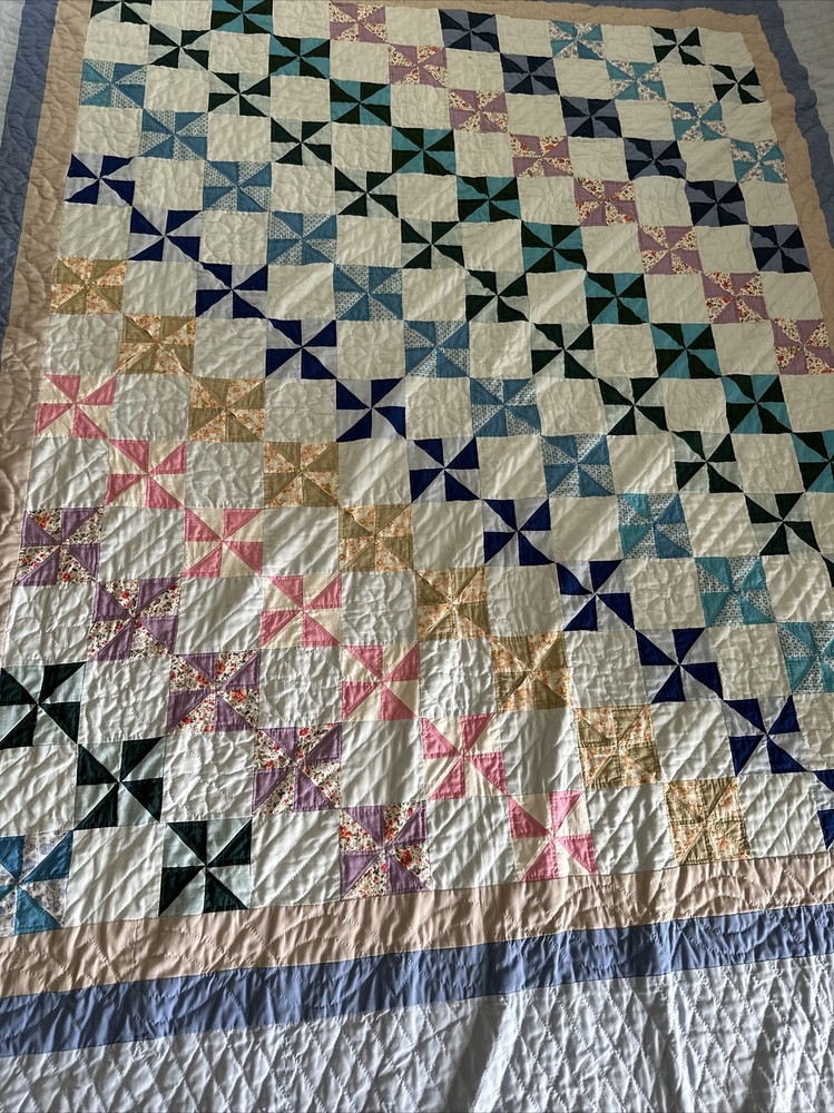 Spiral Pinwheels Pattern Patchwork Quilt Calico Patterns Hand Quilted 81x96”