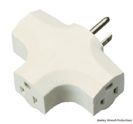 Triple Tap 90 Degree Adapter 15 AMP - White