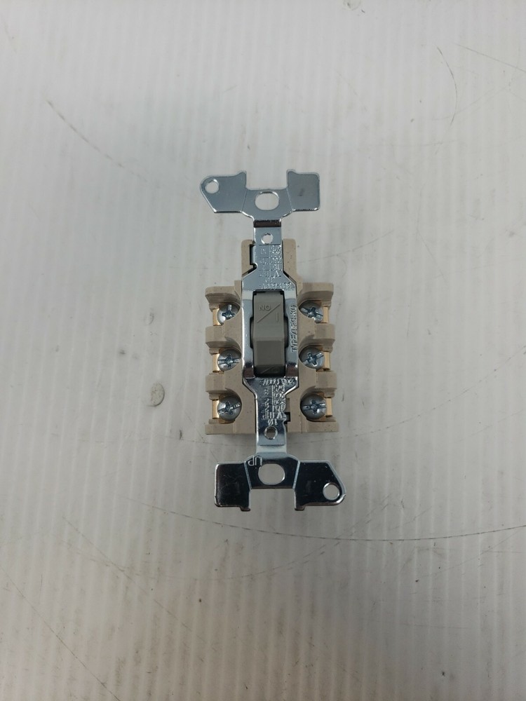 SIEMENS MMSK02 Manual Switch 3 Pole Toggle