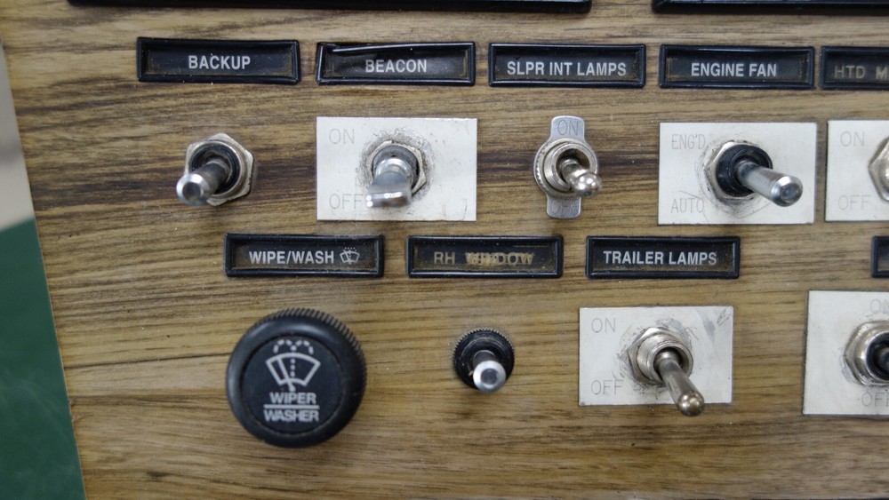 Western Star 4800 4900 Custom Switch and Vent Panel