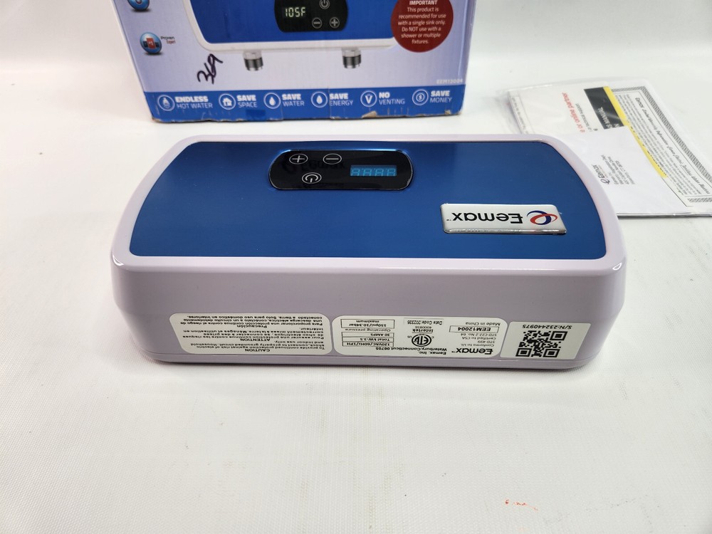 Eemax EEM12004 Electric Tankless Water Heater Point of Use, 4KW, Blue Brand New