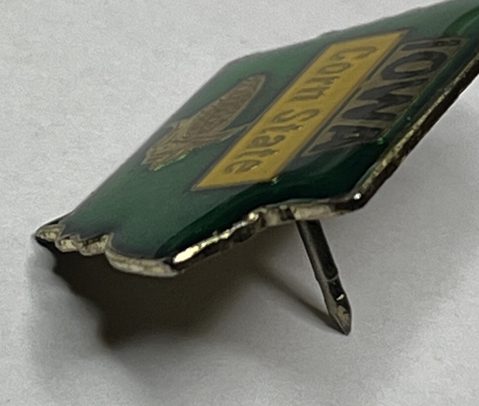 Iowa Lapel Pin State Shaped Souvenir Corn State