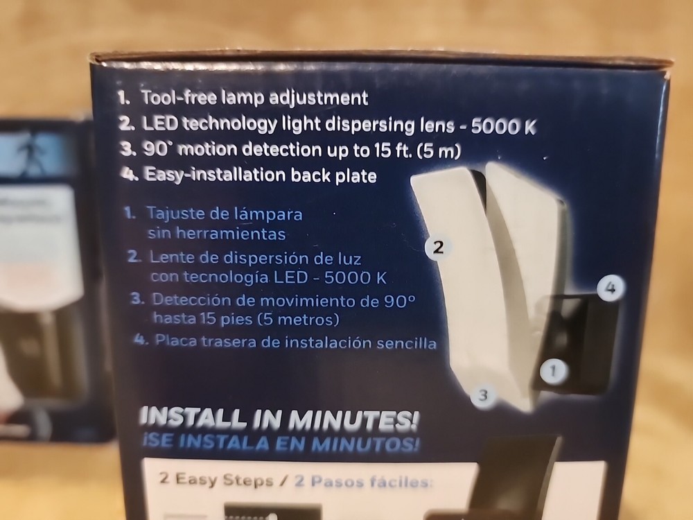 Lot of 2: Globe ARC LIGHT, motion sensor light, battery operated.