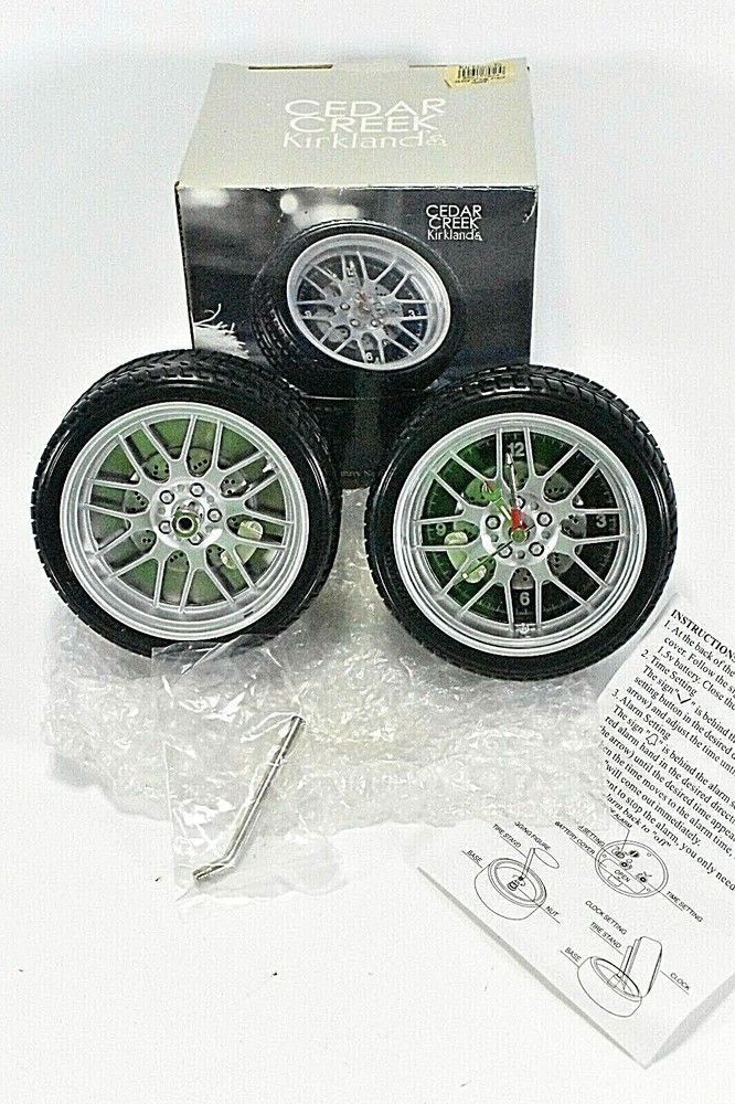 cedar creek kirkland's Quartz clock 4" tire stack W/ Box