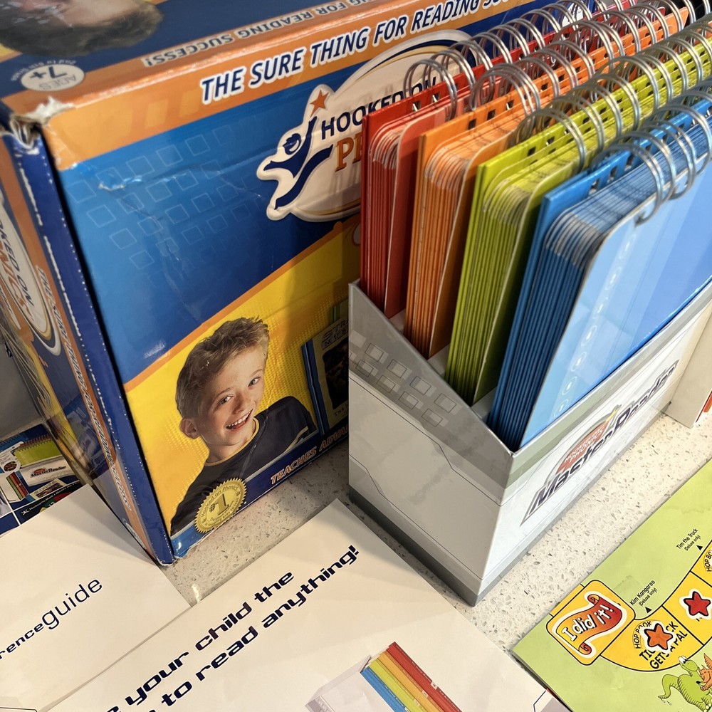 Hooked on Phonics Master Reader 2nd to 6th Grade 7+ Years Old - Complete In Box