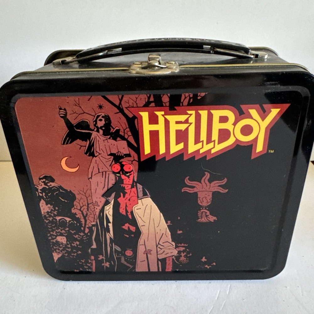 Hellboy Lunch Box Dark Horse Comics  2002