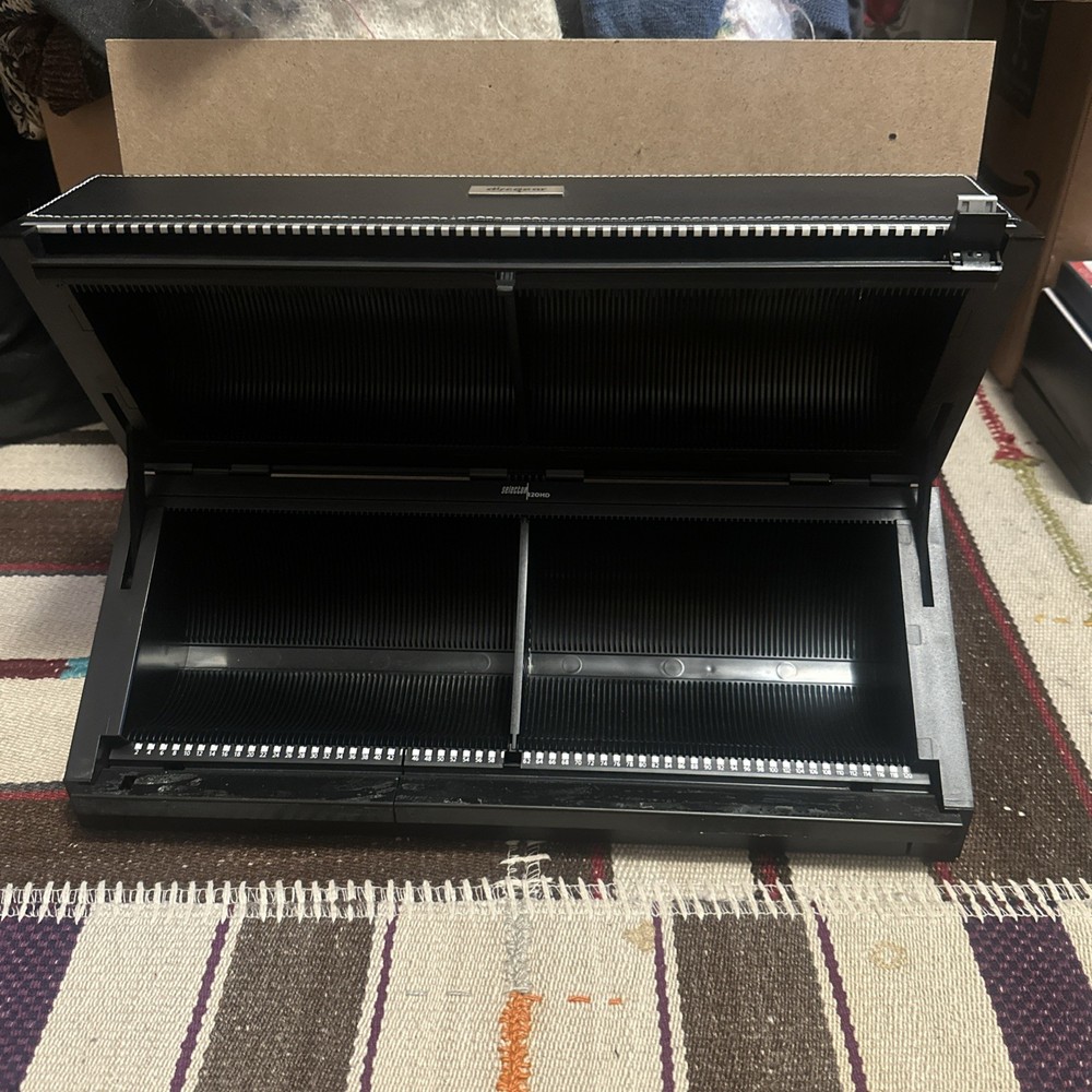 Black Leather Discgear 120 Disc Count Selector DVD CD Storage Case Holder