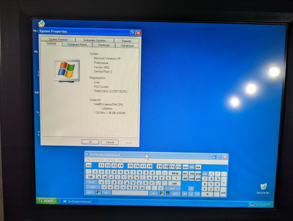 Ultimate Technology UltimaTouch POS PC 15" LCD Touchscreen Terminal WinXP UT1800