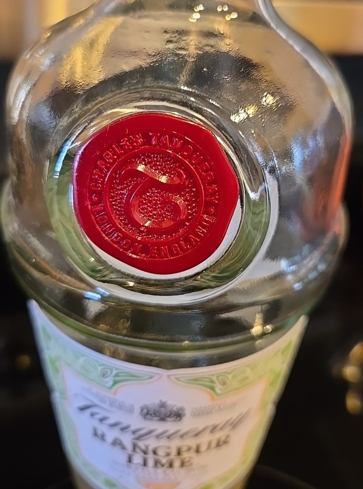 Tanqueray Rangpur Lime Gin Bottle EMPTY 750ml w/ Lid