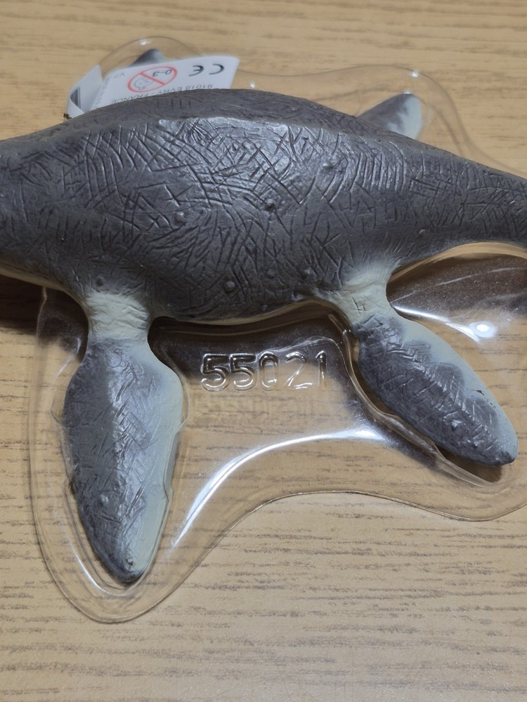 New with Tags Papo Tylosaurus & Plesiosaurus