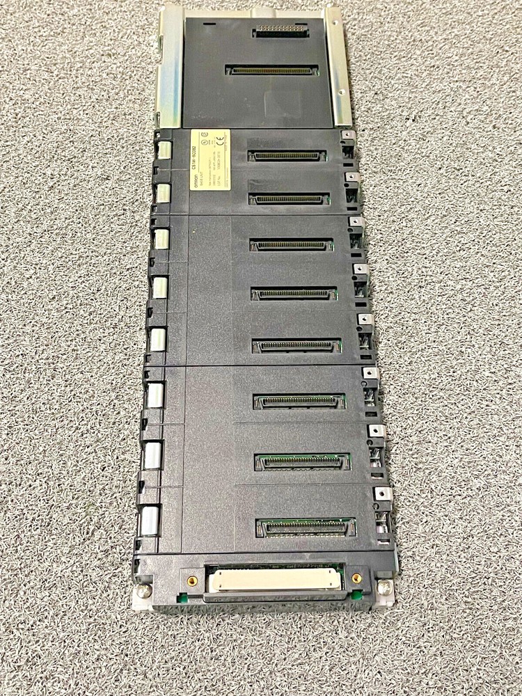 Omron CS1W-BC082 PLC Base Unit