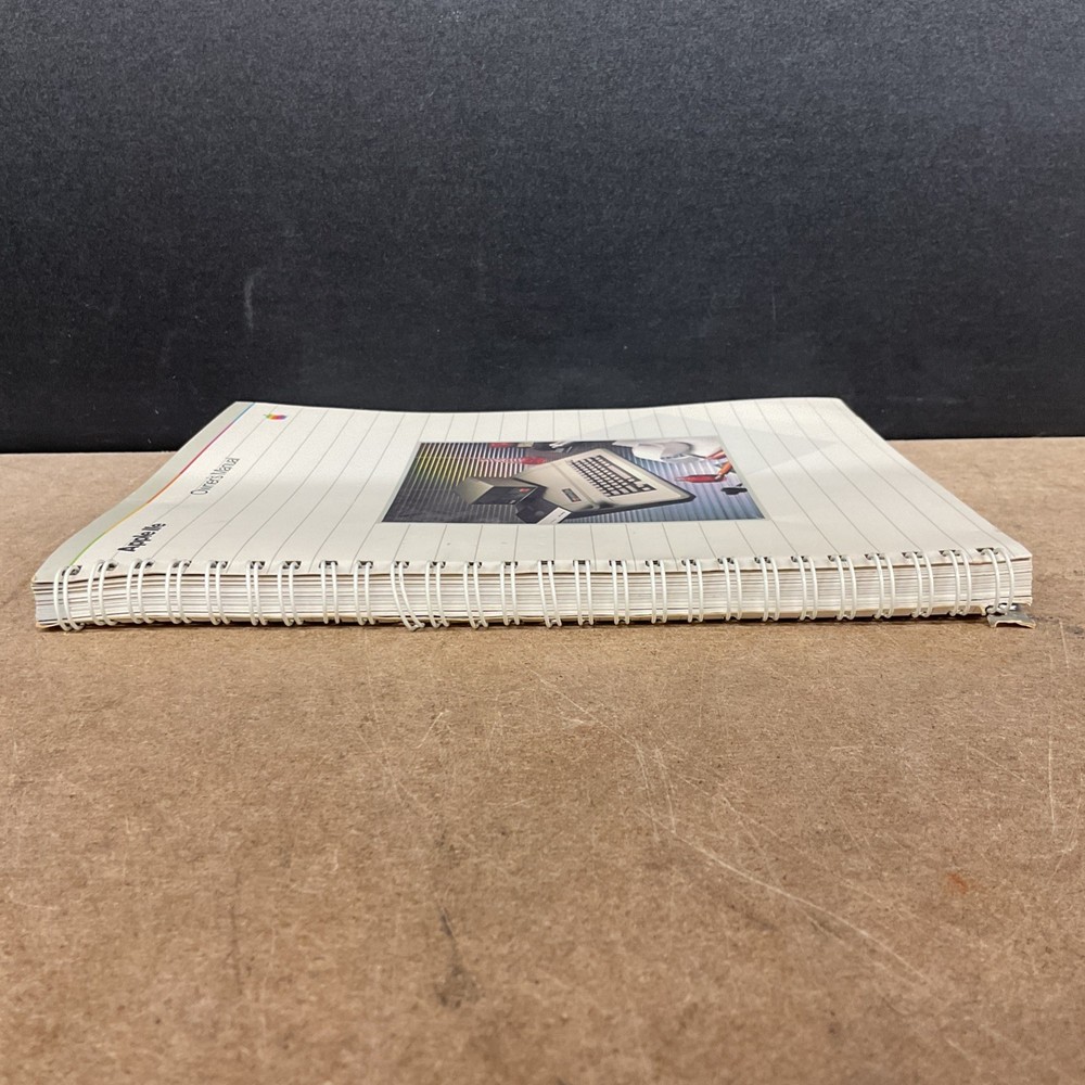 Apple Computer Macintosh Apple IIe Owners Manual Vintage Computing