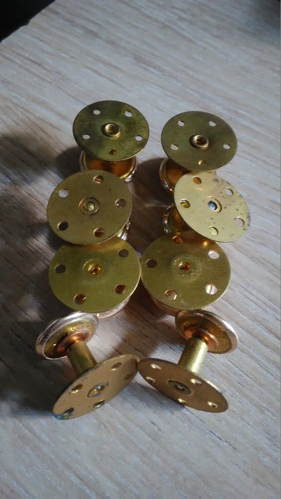 military accessory X8 (English)