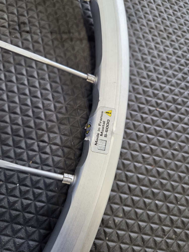 Silver 26” Mavic CrossMax SL SSC F100mm/R135mm QR Tubeless Disc Wheelset W Tires