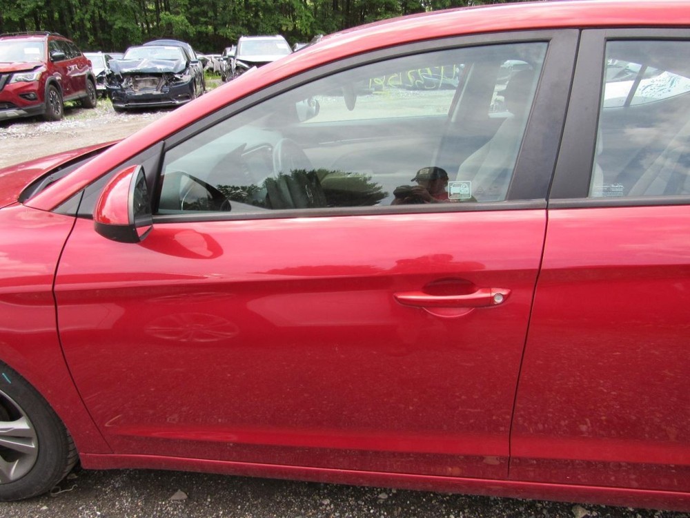 ELANTRA 2017 Glove Box 1056036