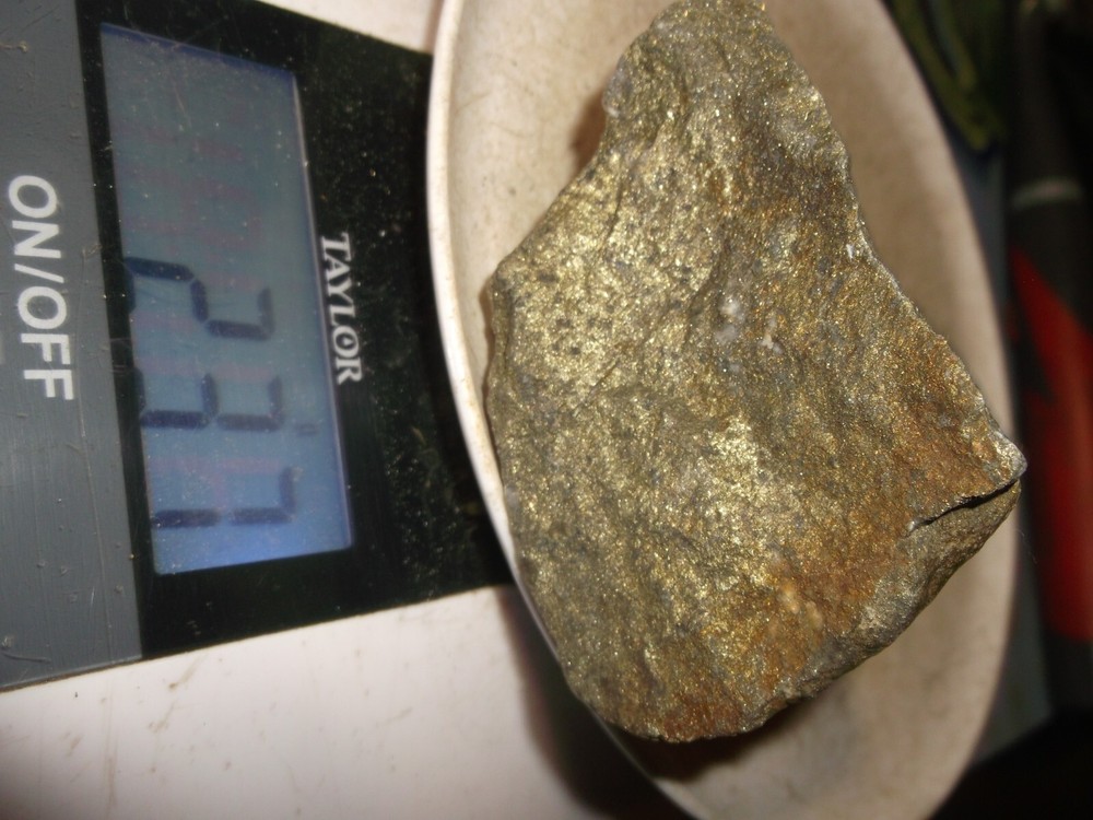 gold silver copper ore, 237 grams samples ,ore high grade .