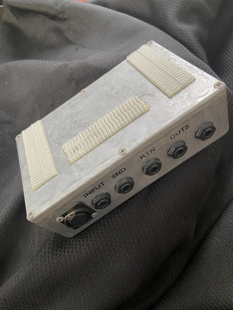 Custom Made Pedal Board Splitter Routing Box