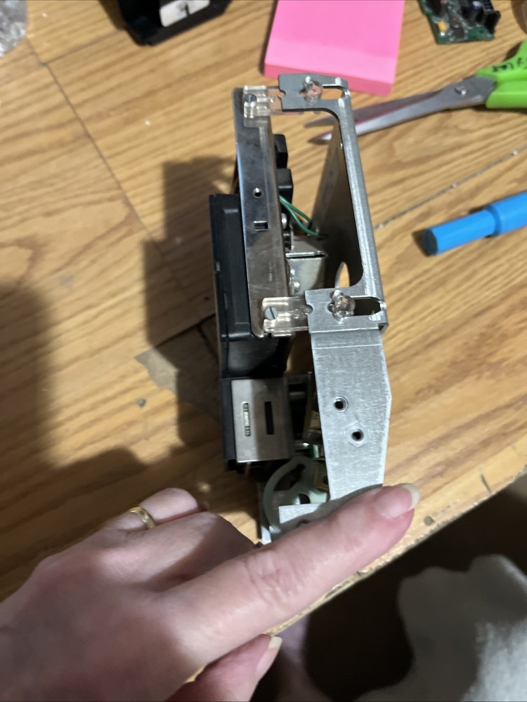 Igt s2000 coin comparitor, optics, housing