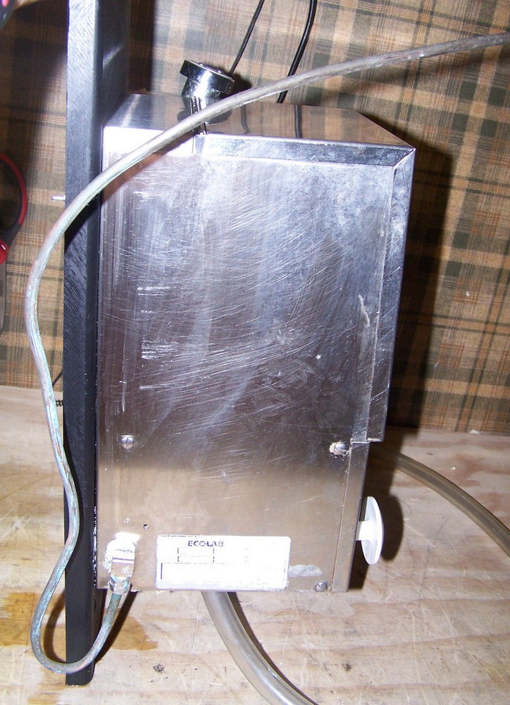 ECOLAB Solitaire Solid Detergent Activator