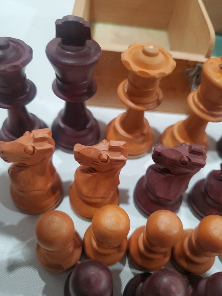 Vtg Chessmen Boxwood , Handcrafted . Unknown Maker.