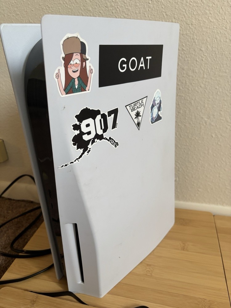 Sony PS5 Bundle, 2 Controllers, Charging Dock & Game Drive