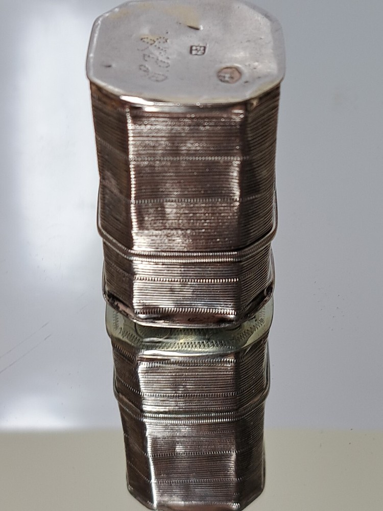 19th Century Dutch Silver Peppermint Box 18.4g