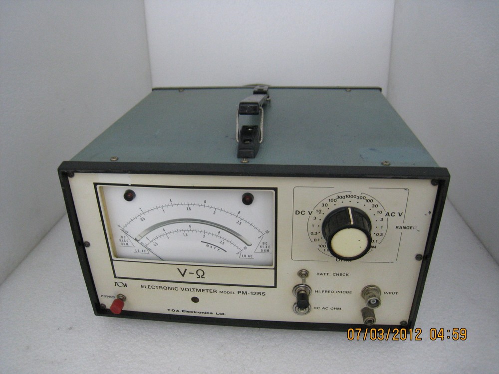 Vintage TOA PM-12RS Electronic Voltmeter