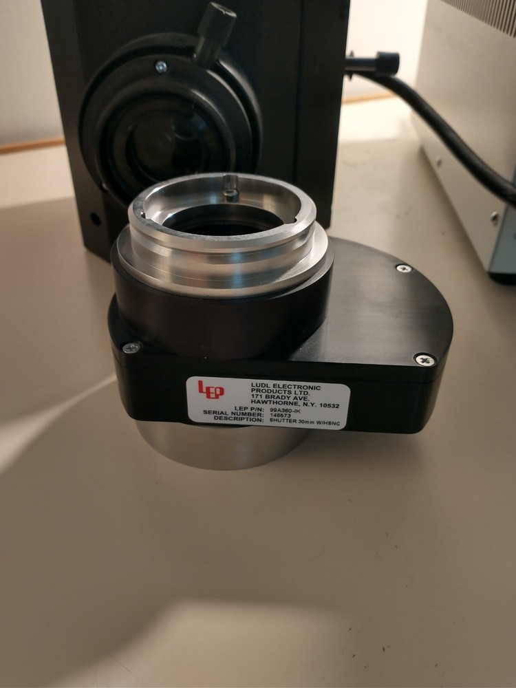 Olympus Hg Illuminator with motorized shutter