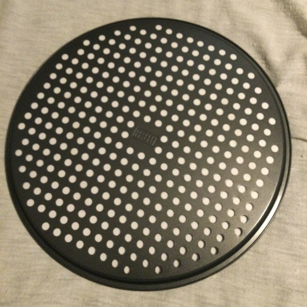 14" Round Pizza Crisper Baking Pan Black & Decker