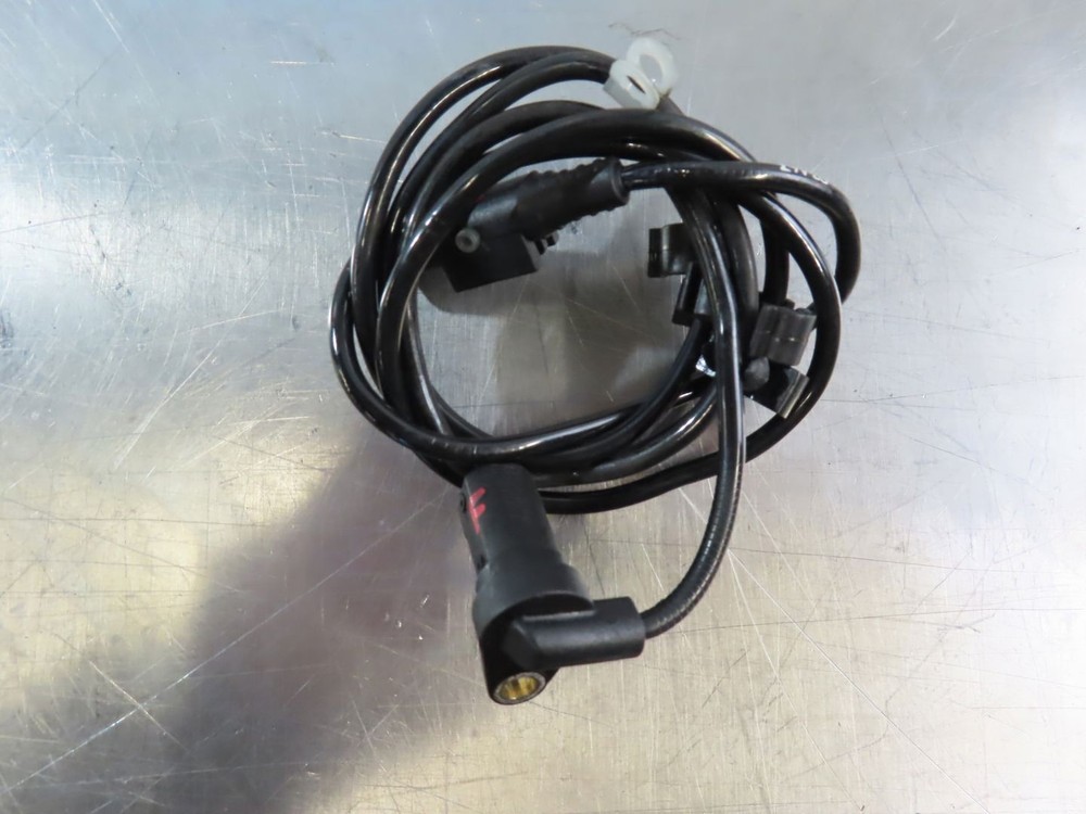 EB1442 2016 16 APRILIA TUONO RR FRONT SPEED ABS SENSOR