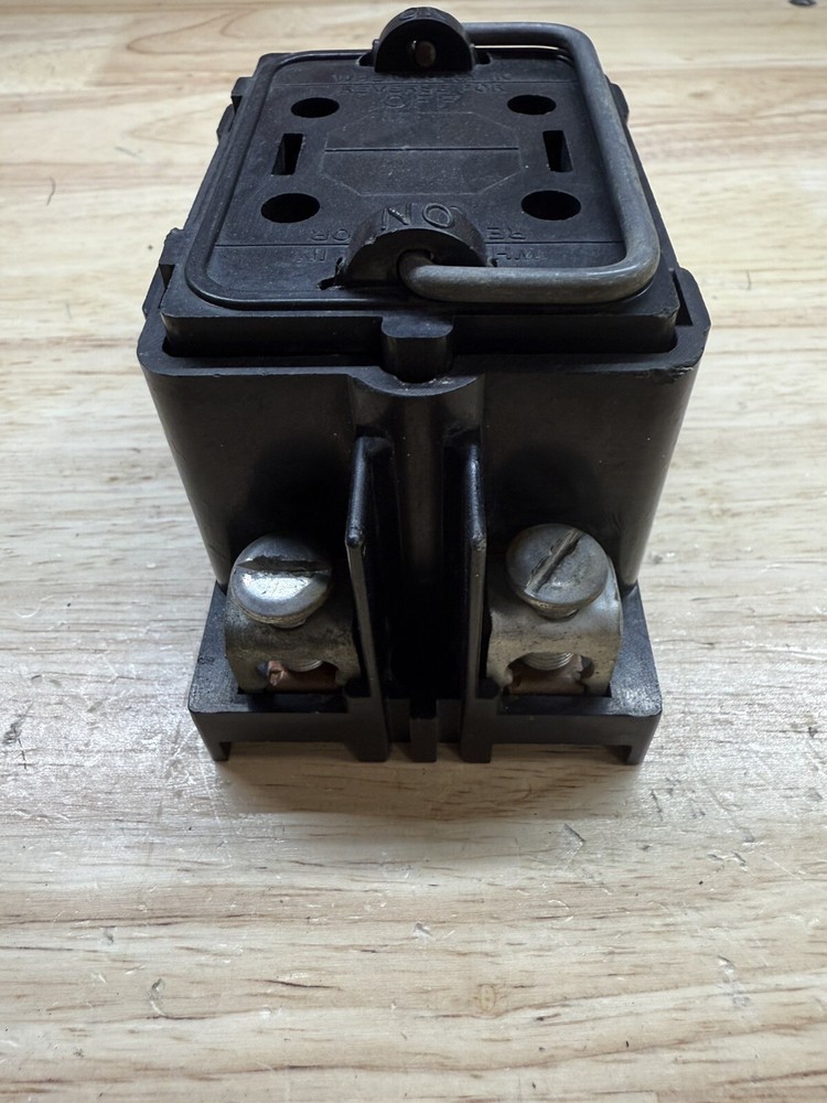 Murray Pull Out Disconnect Switch Cat# 4200 60 Amp Single Phase 240v Complete