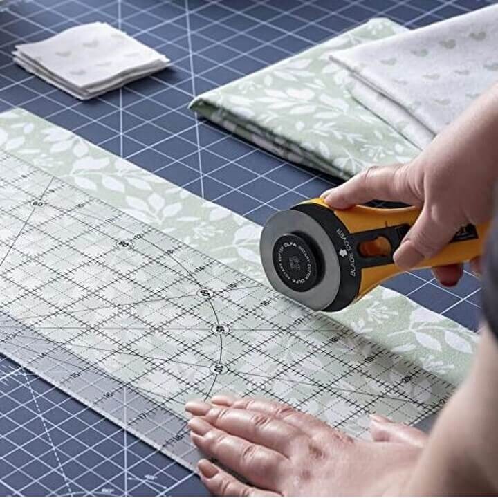 New OLFA 45mm or 60mm Rotary Cutter