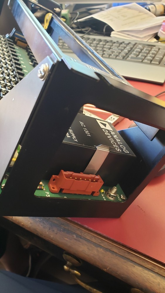 ANALOG DEVICES 3B01 16CH BACKPLANE MULTIPLEXER SYSTEM ( E1-2)