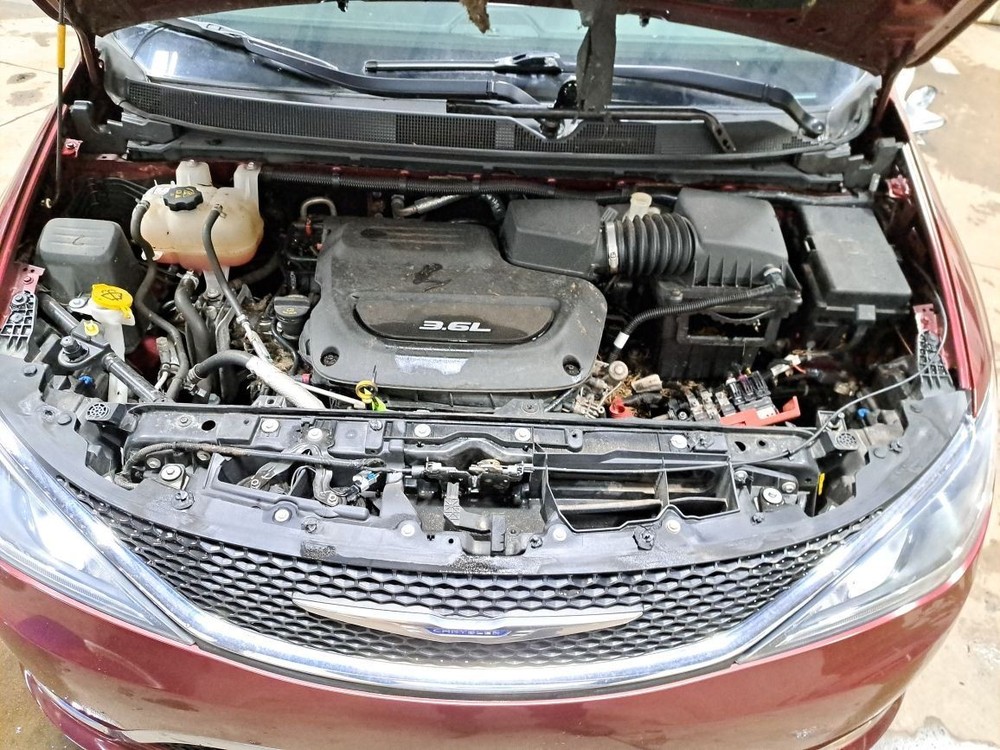2019 Pacifica Amplifier,68338770 Sku#4318513